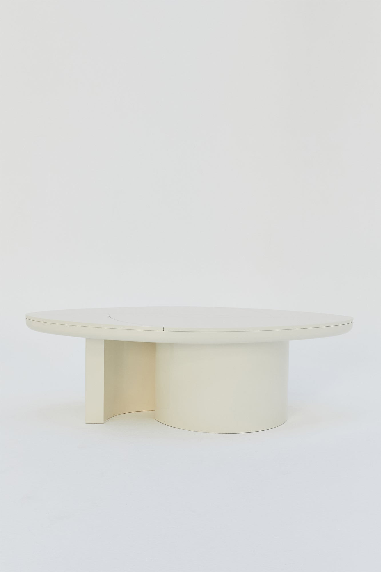 High-Glossed Shiny Laquered Table